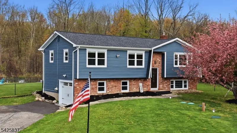 87 Mudtown Rd, Wantage, NJ 07461 - #2