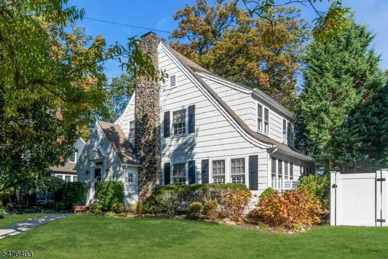 712 Forest Ave, Westfield, NJ 07090 - #1