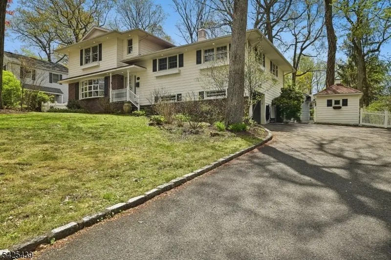133 Murray Hill Blvd, Berkeley Heights, NJ 07974 - #2