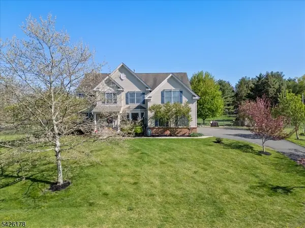 1 Tanager Dr, Raritan Twp., NJ 08551