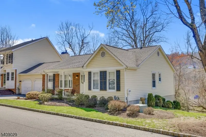 1 Partridge Ct, Allamuchy, NJ 07840 - #1