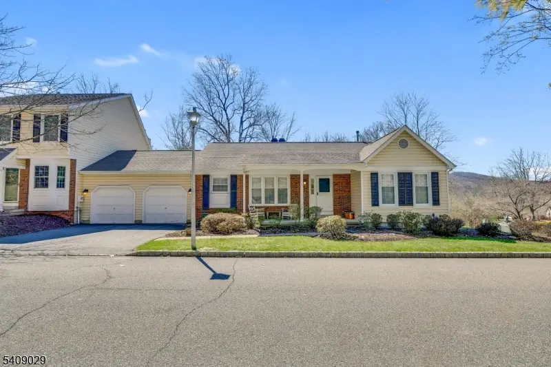 1 Partridge Ct, Allamuchy, NJ 07840 - #2