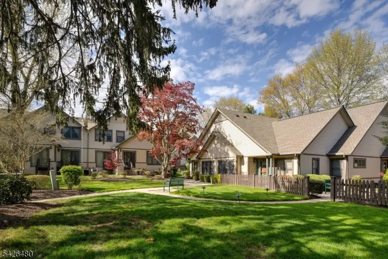 11 Park Edge, Berkeley Heights, NJ 07922 - #2