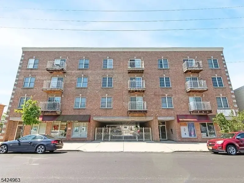 411-419 Chestnut St #3B, Newark, NJ 07105 - #1