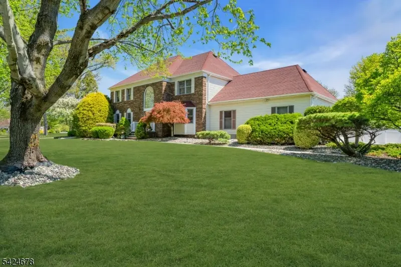 4 Oakley Knl, Blackwells Mills, NJ 08844 - #2