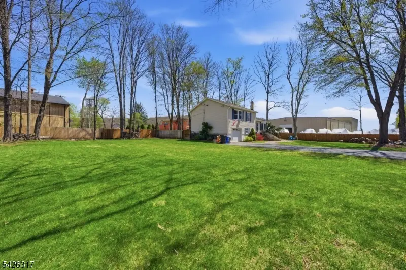 6 Woodport Ave, Lake Hopatcong, NJ 07849 - #3