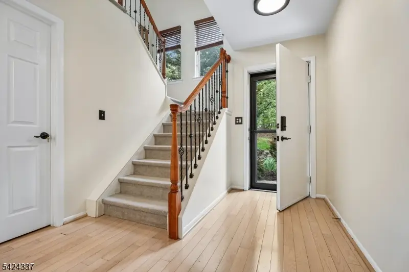 106 Stephanie Dr, North Caldwell, NJ 07006 - #2