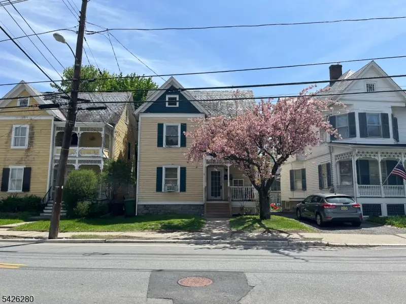 68 High St, Newton, NJ 07860 - #2