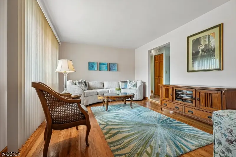 12 Holly St, Clifton, NJ 07013 - #3