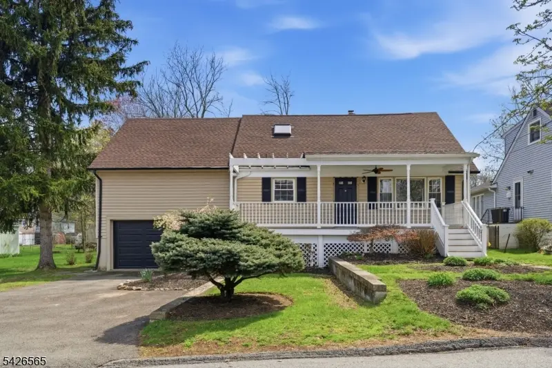 54 Richwood Pl, Denville, NJ 07834 - #1