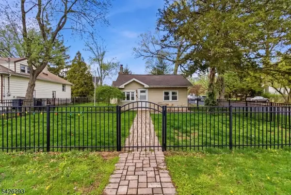 86 Hiawatha Blvd, Parsippany-Troy Hills Twp., NJ 07034