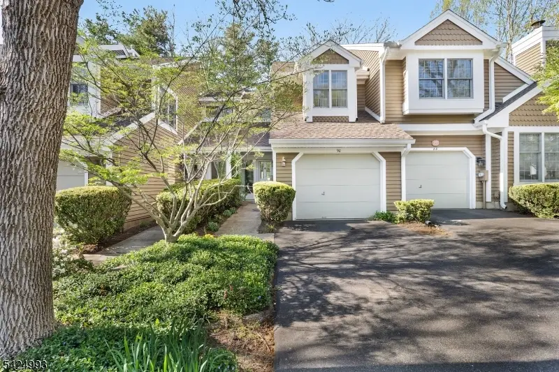 90 Stone Run Rd, Bedminster, NJ 07921 - #1