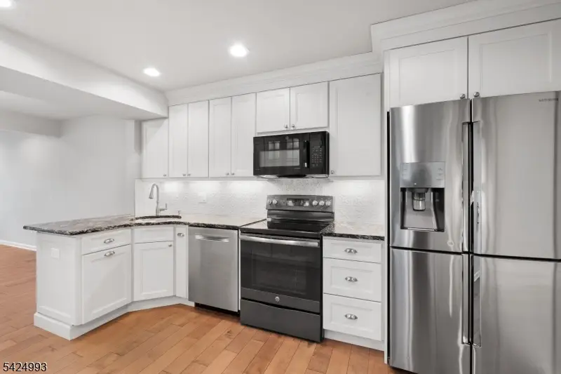 90 Stone Run Rd, Bedminster, NJ 07921 - #2