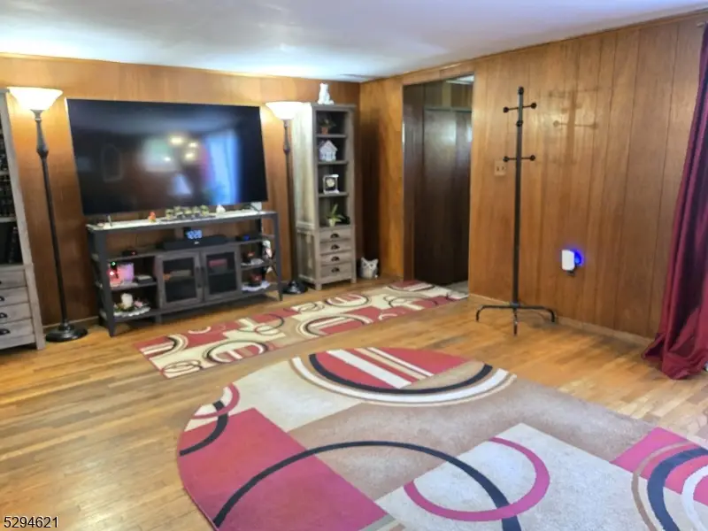 8 Forest Rd, Budd Lake, NJ 07828 - #3