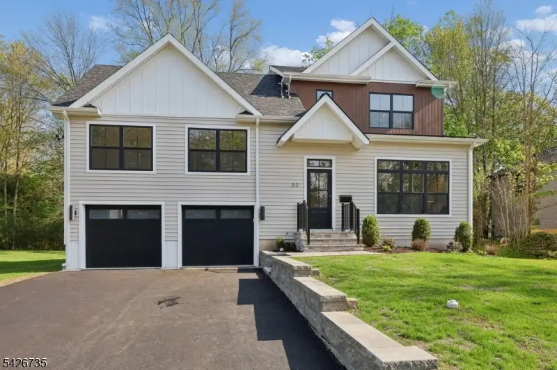 32 W Mcclellan Ave, Livingston, NJ 07039 - #1