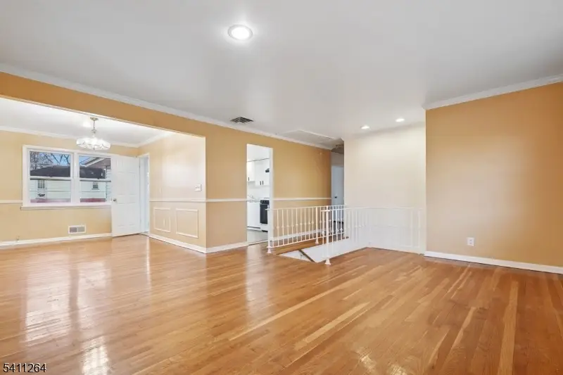 14 Mellon Ave, Pleasantdale, NJ 07052 - #3