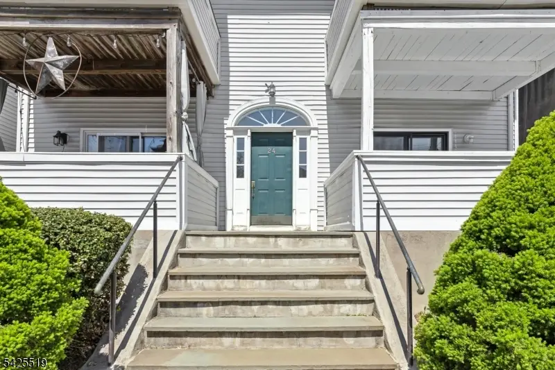 22 Orchard St, Summit, NJ 07901 - #1