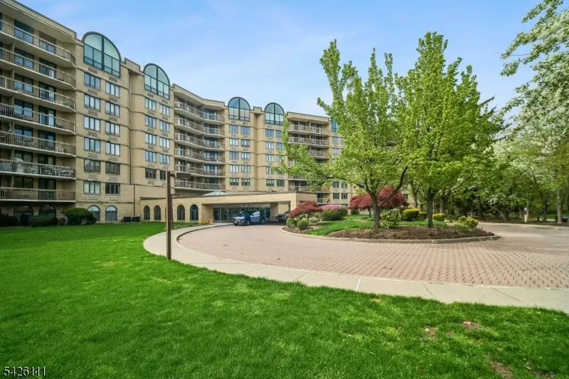 10 Smith Manor Blvd #114, West Orange, NJ 07052 - #2