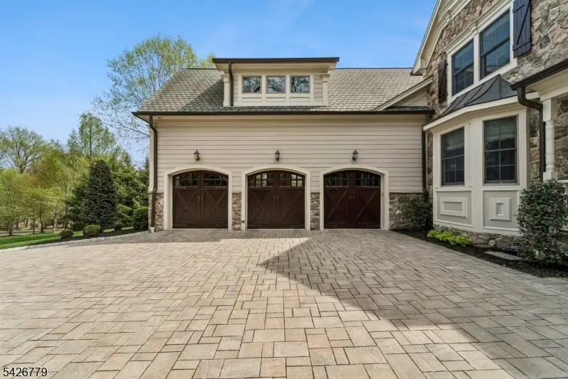 20 Pheasant Ln, Scotch Plains, NJ 07076 - #2