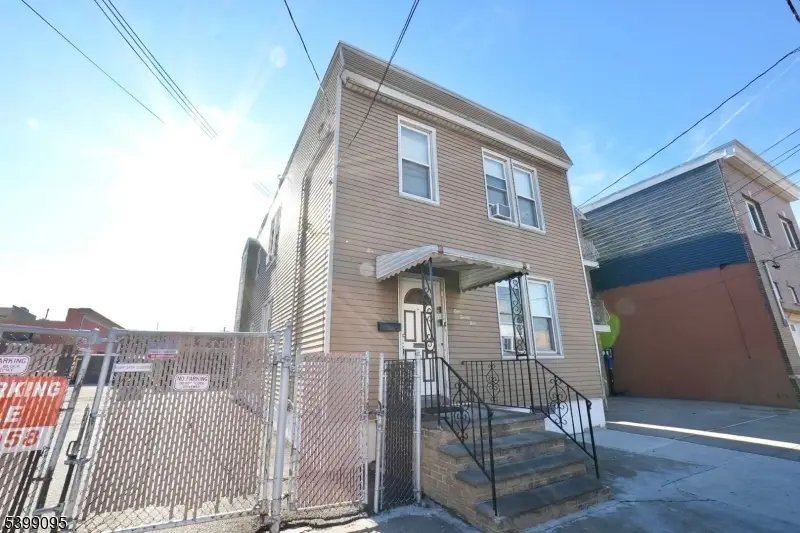 125-129 Malvern St, Newark, NJ 07105 - #3