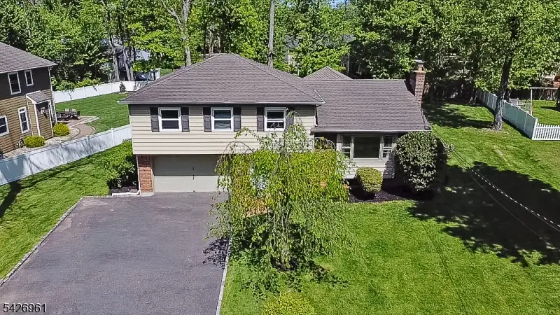15 Wilson Dr, Berkeley Heights, NJ 07922 - #3
