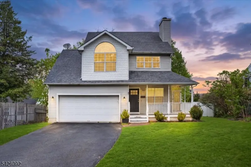 61 Pine St, Newton, NJ 07860 - #1