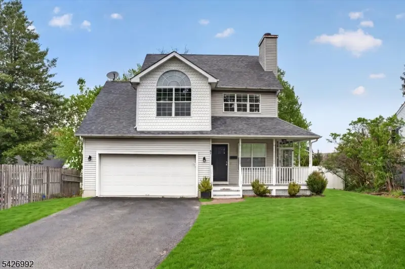 61 Pine St, Newton, NJ 07860 - #2