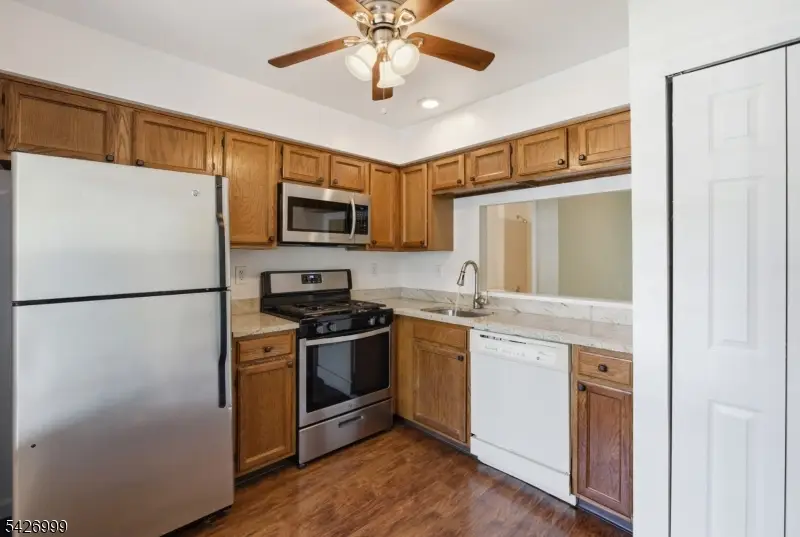 55 Oswestry Way, Franklin, NJ 08873 - #3