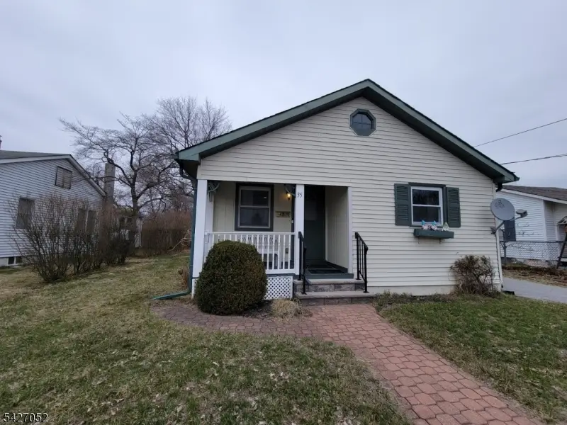 35 Butler St, Franklin, NJ 07416 - #1