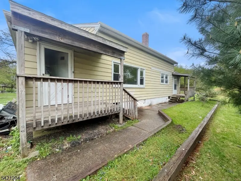 688 Kline Pl, Finderne, NJ 08807 - #1