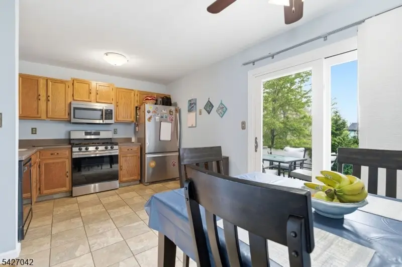 82 Cliffwood Ave, Cliffwood, NJ 07721 - #3