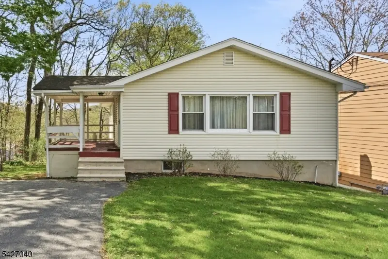 42 Erie Ave, White Meadow Lake, NJ 07866 - #1
