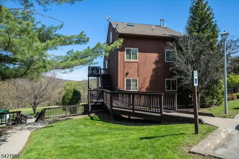 6 Falkenstein Dr Unit 8, Vernon, NJ 07462 - #1
