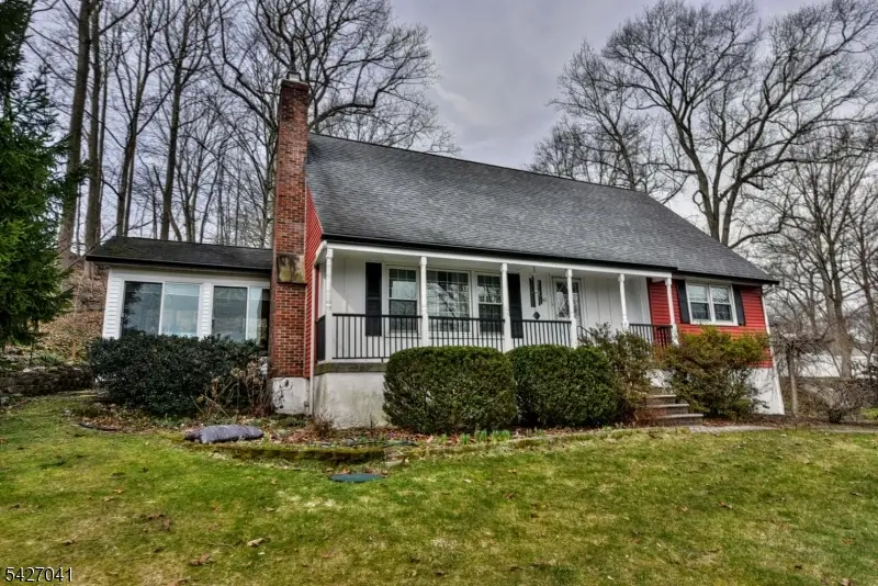 60 Highland Rd, Bloomingdale, NJ 07403 - #3