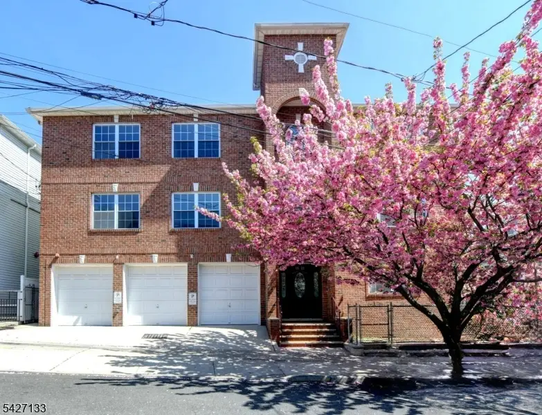 15-21 Oraton St, Newark, NJ 07104 - #2