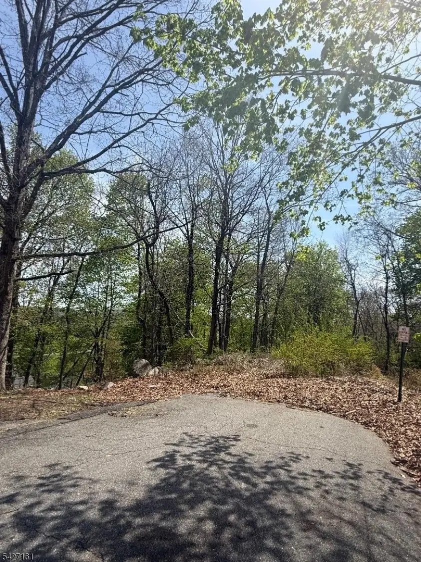 15 Winding Hill Rd, Hopatcong, NJ 07843 - #1