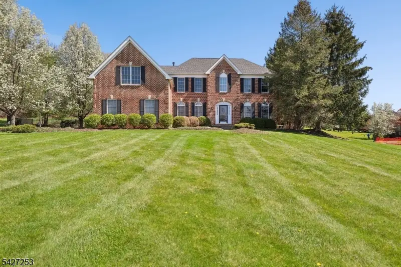 5 Hidden Valley Way, Asbury, NJ 08802 - #1