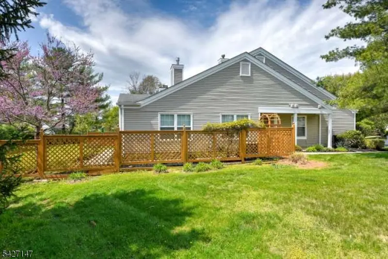 208 Reed Ln, The Hills, NJ 07921 - #1