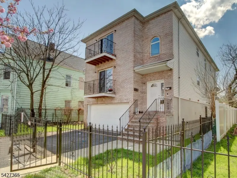 56-58 Kent St, Newark, NJ 07108 - #1