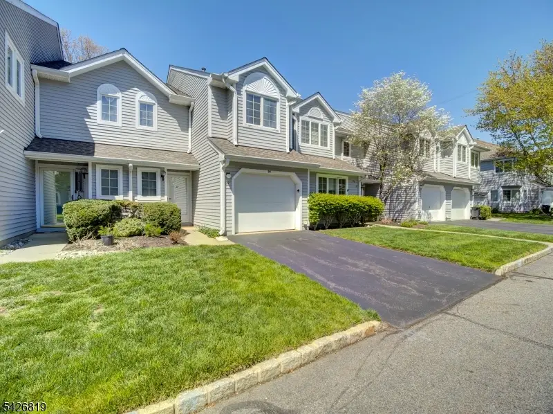 28 Helton Ter, Montville, NJ 07045 - #2