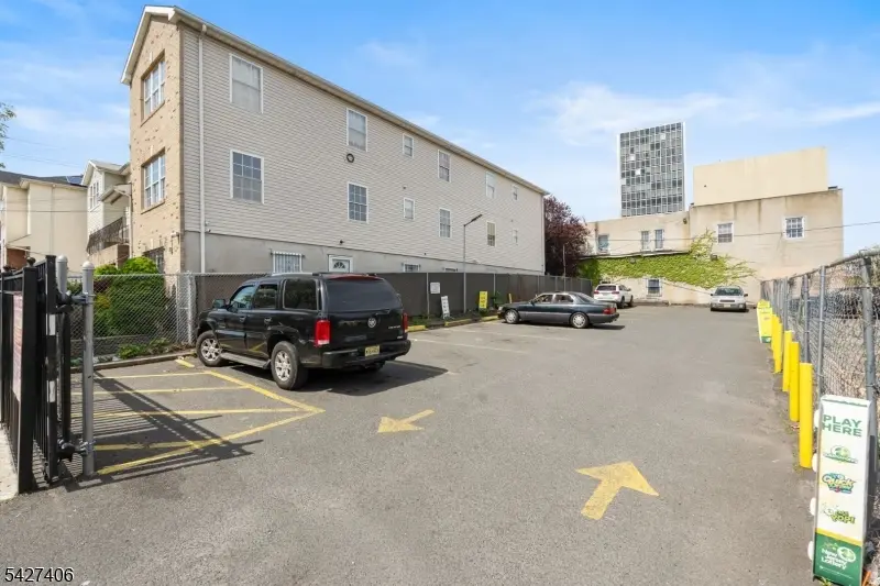 277 Orange St, Newark, NJ 07103 - #3