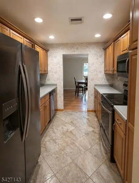 33 Cerone Ct, West Orange, NJ 07052 - #3