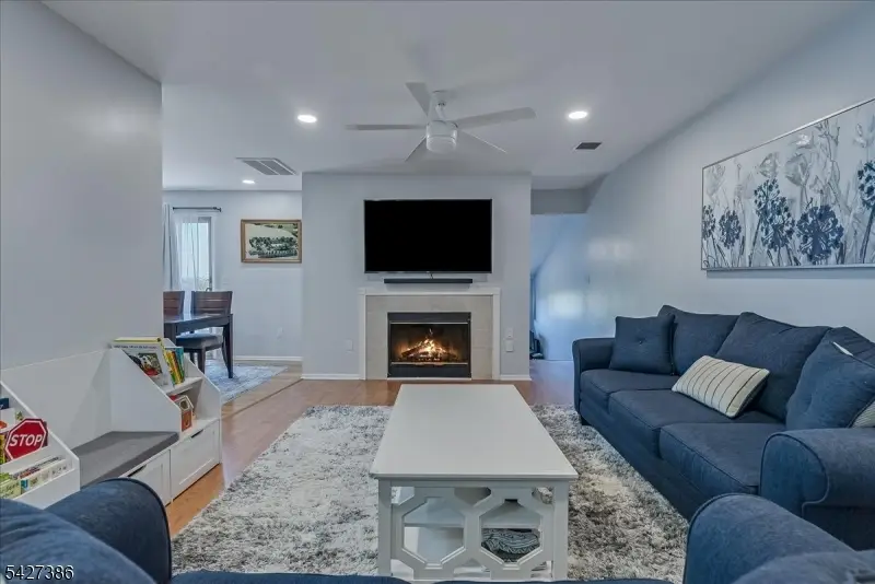 48 Buchanon Ct, West Orange, NJ 07052 - #3