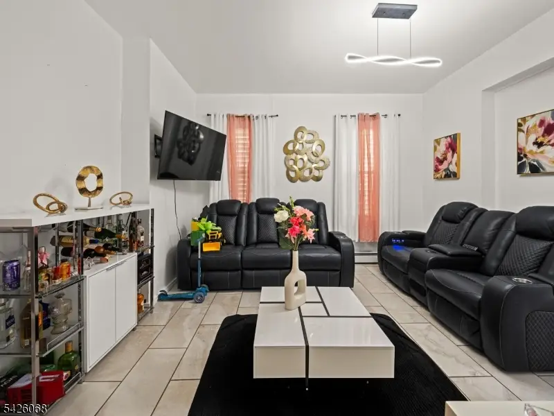 86 Pennington St, Paterson, NJ 07501 - #3