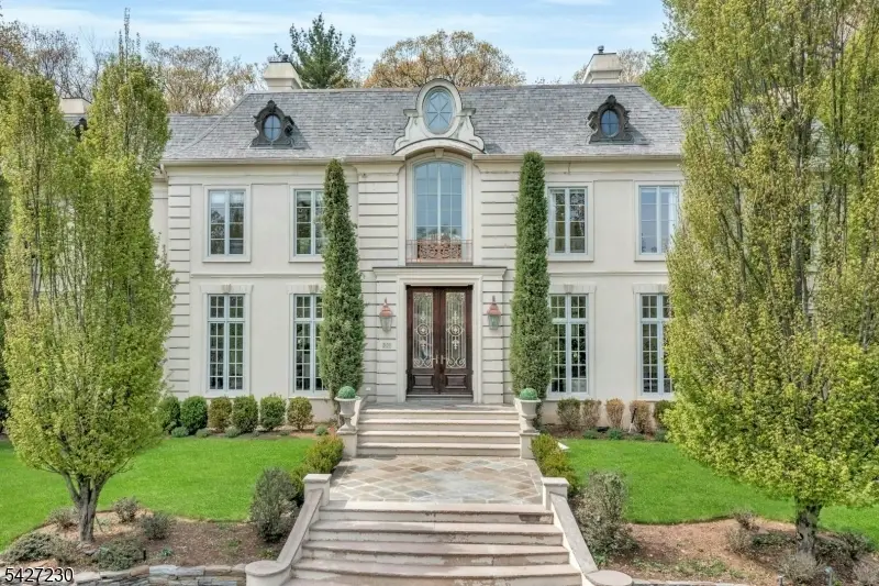 501 Timberline Dr, Franklin Lakes, NJ 07417 - #1