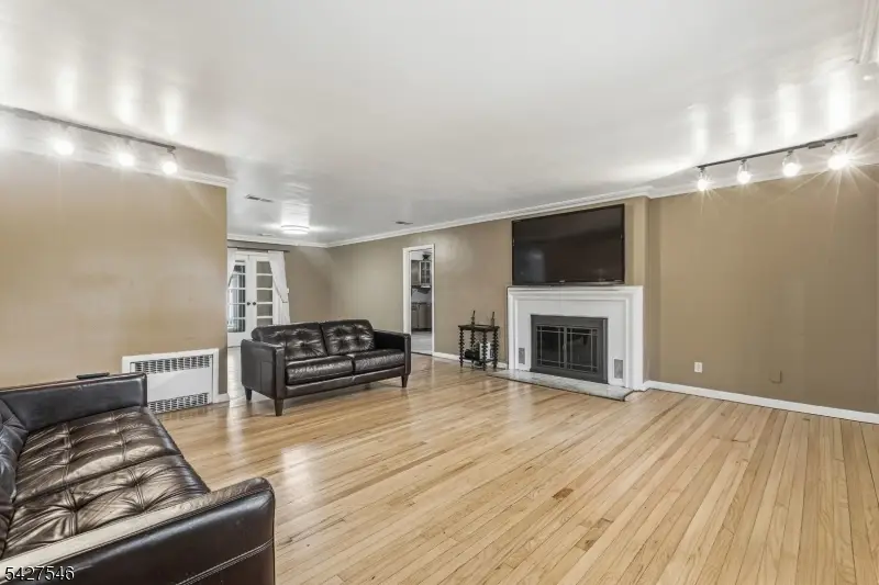 555 Riverside Dr, Elizabeth, NJ 07208 - #3