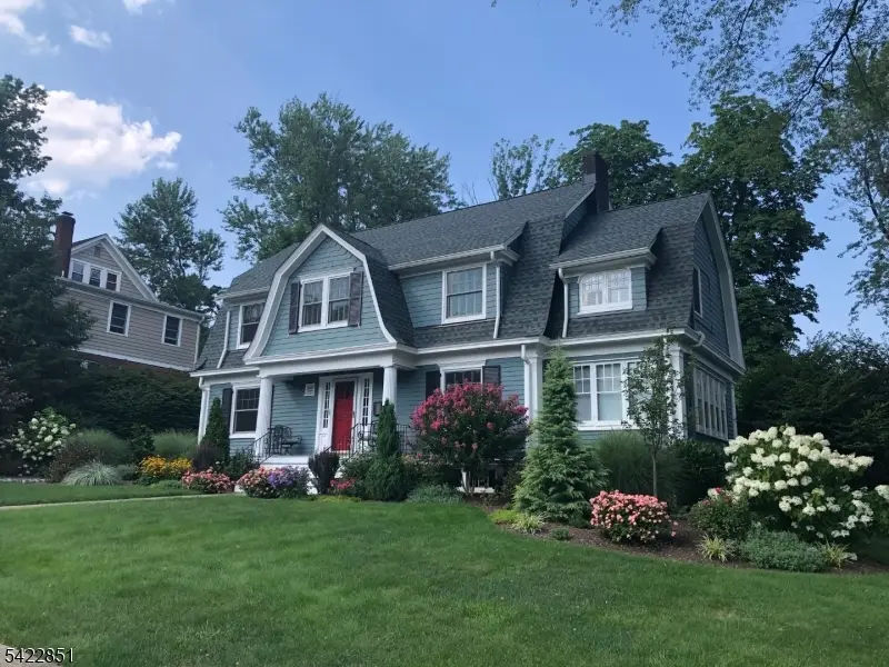27 Maple Ter, Maplewood, NJ 07040 - #2