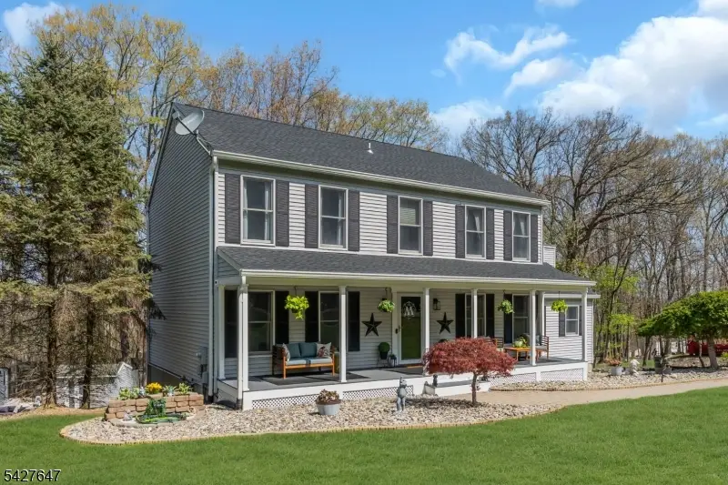 16 Joan Dr, Byram Center, NJ 07874 - #2