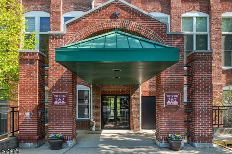 262 Main St #103, Singac, NJ 07424 - #1