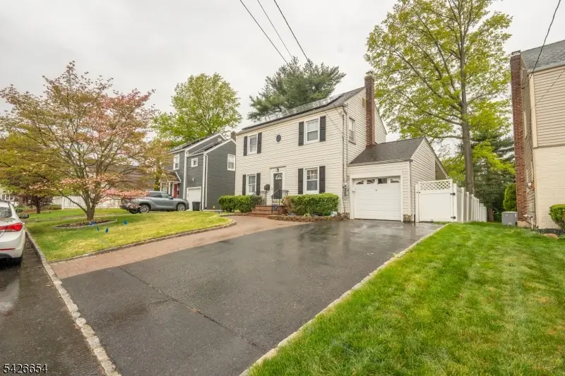206 Woodmont Rd, Union, NJ 07083 - #2